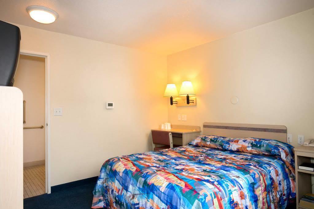 Motel 6-Reno, Nv - West ภายนอก รูปภาพ